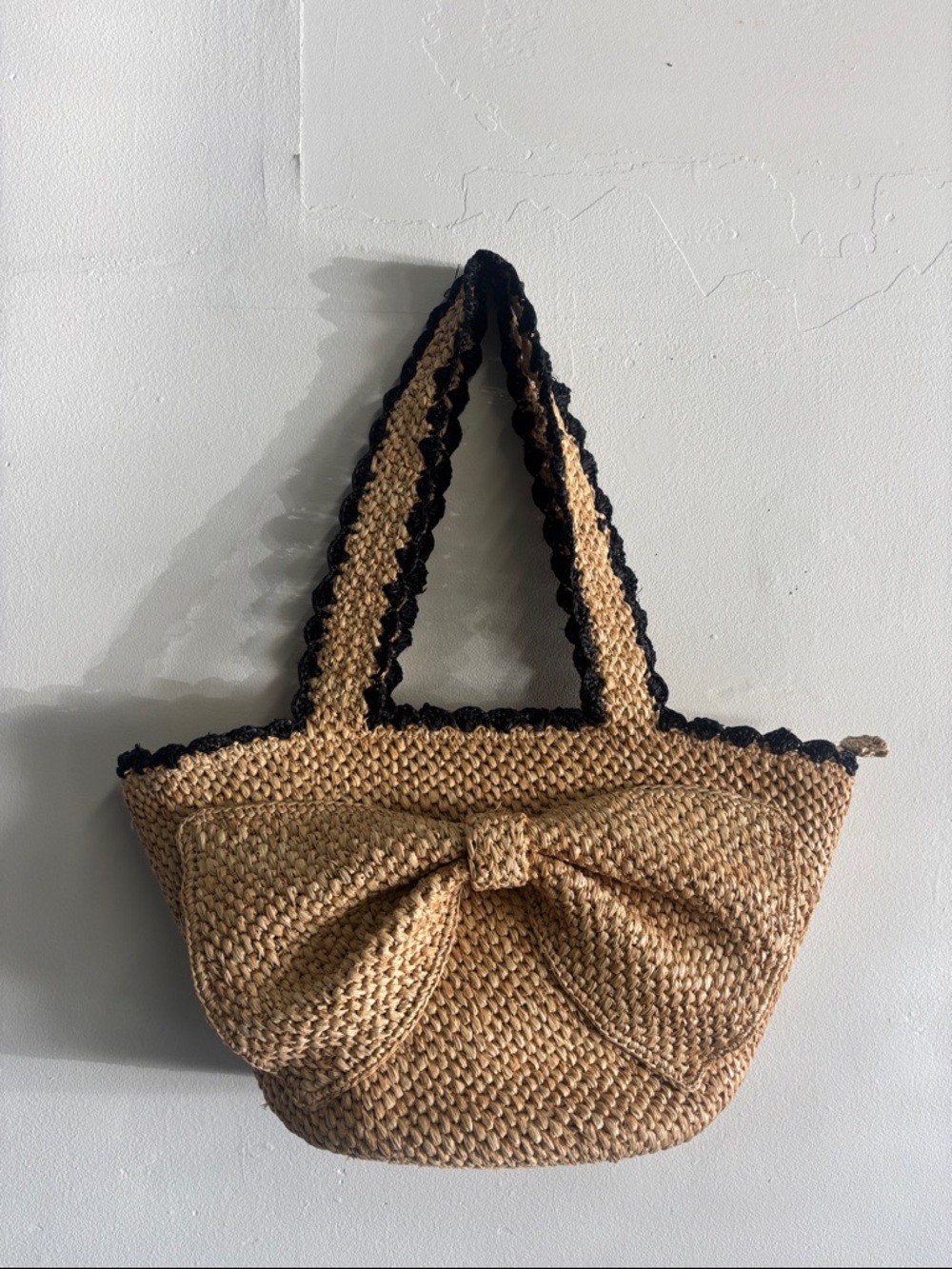 Chic Raffia Woven Bow Tote with Black Accents - Picture 2 of 9